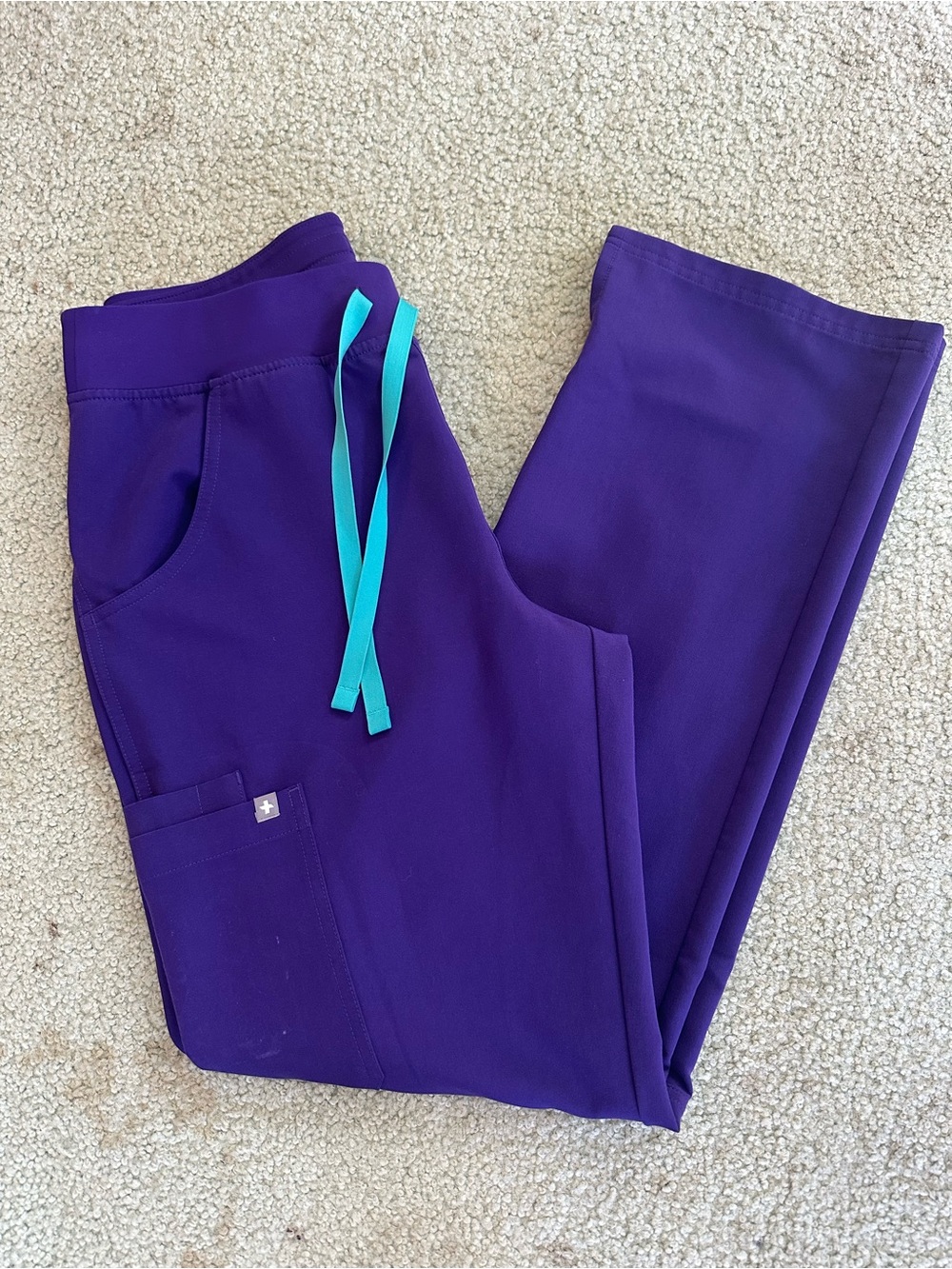 FIGS PURPLE PULSE Kade Cargo Scrub Pants- SIZE MEDIUM